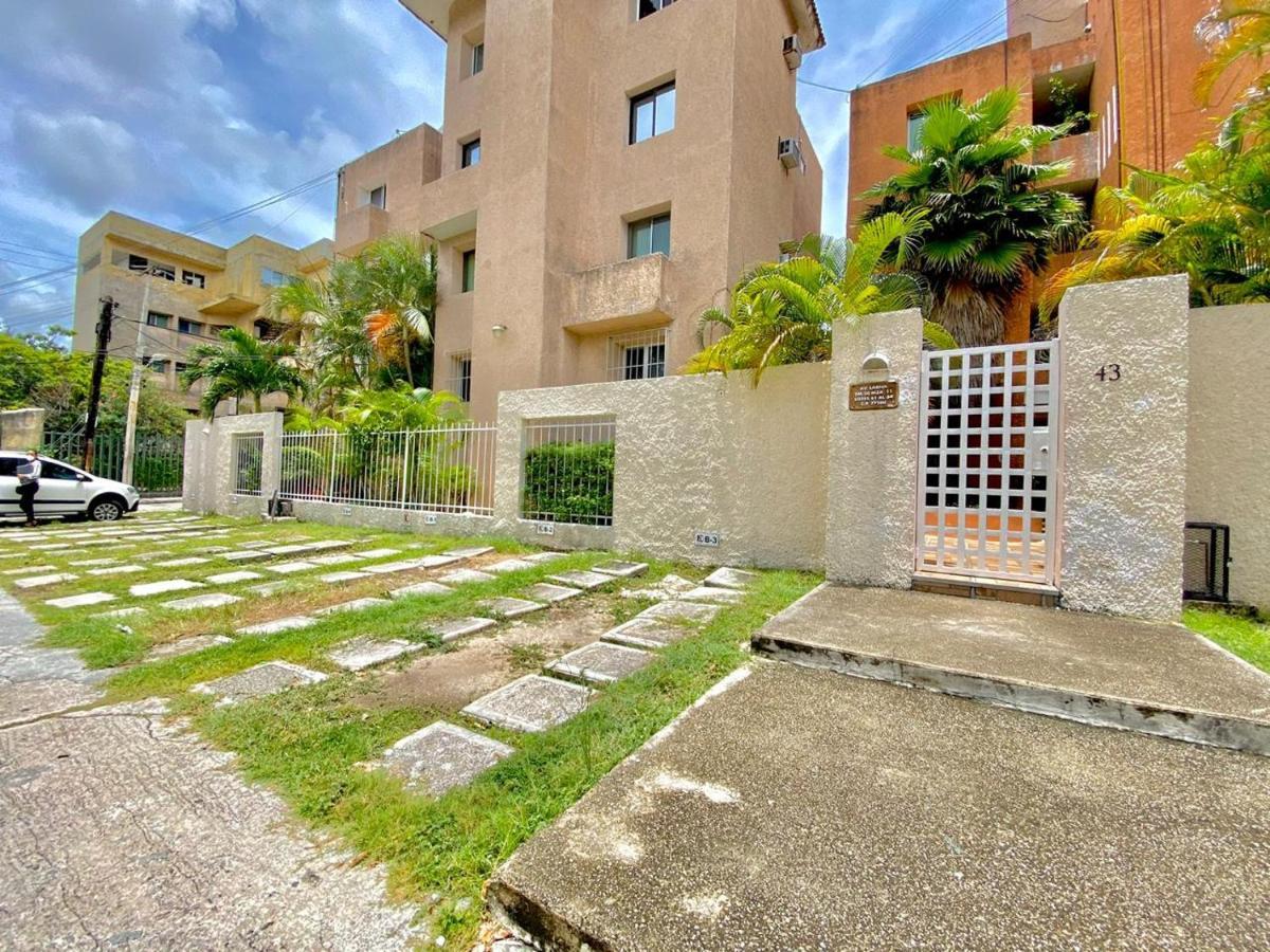 Apartamento Amplio En Zona Ideal A 5Min De Wallmart Cancún Kültér fotó